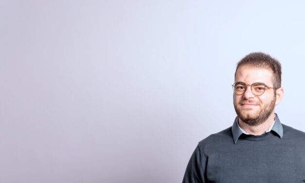 Infrared Spectroscopic Analysis of Hydrogen Bonding in Liquid Associating Substances